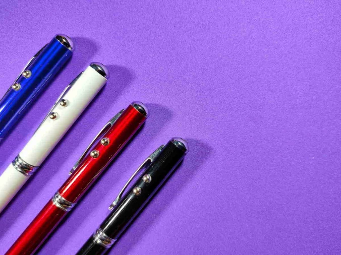 Como promover eficazmente a sua marca com canetas com logótipo