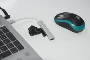 Repartidor HUB USB - ROSKO - Prateado