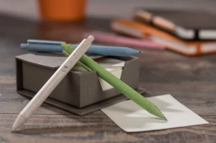 Caneta esferográfica REVI - Verde claro