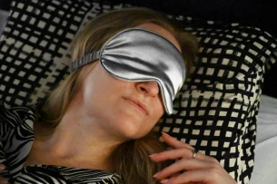 Venda para dormir VELURO - Cinzento