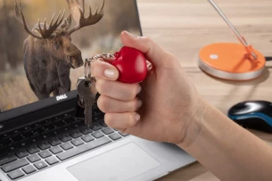 Porta-chaves anti-stress LOVE - Vermelho